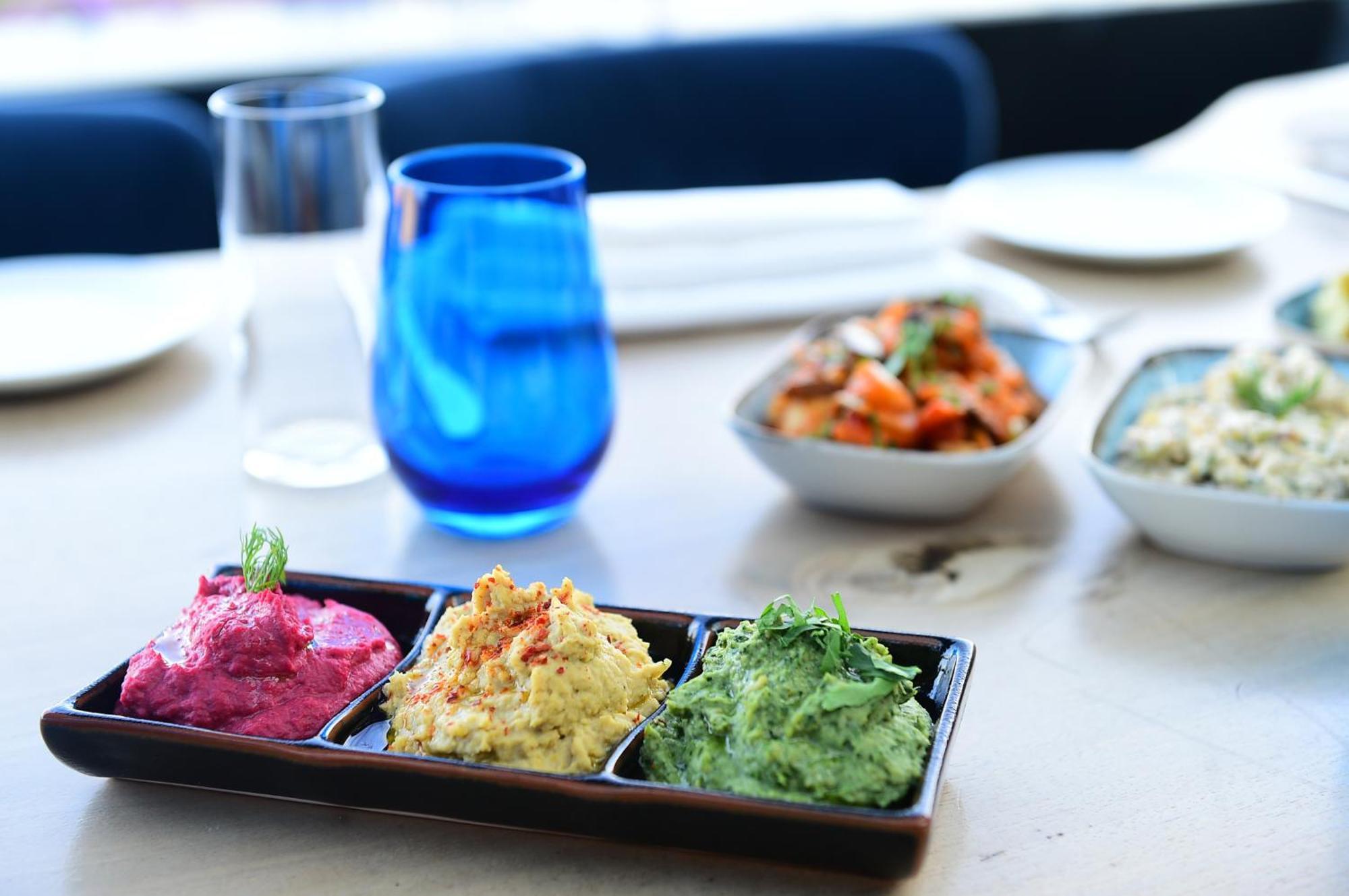 10 Karakoy Hotel Istanbul Ngoại thất bức ảnh A selection of dips
