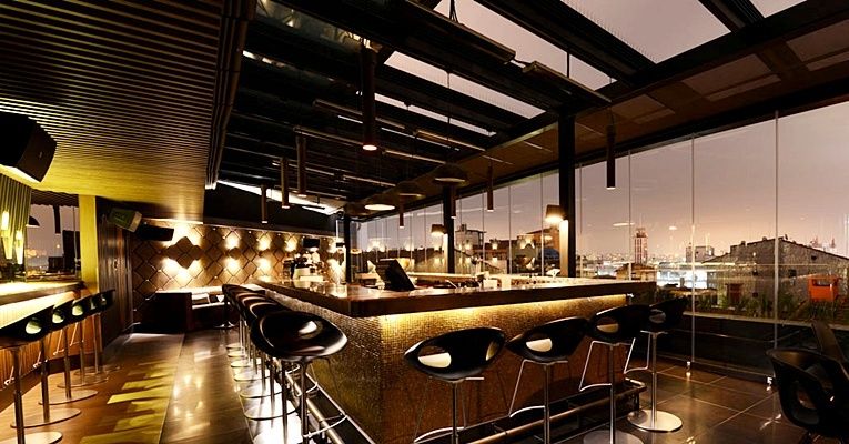 10 Karakoy Hotel Istanbul Ngoại thất bức ảnh The bar at the 101 bar