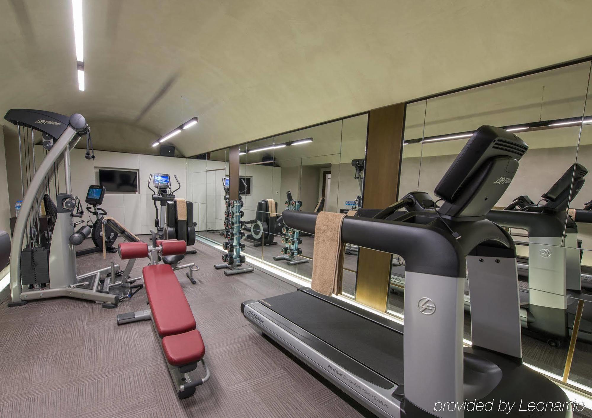 10 Karakoy Hotel Istanbul Ngoại thất bức ảnh The gym at the hotel